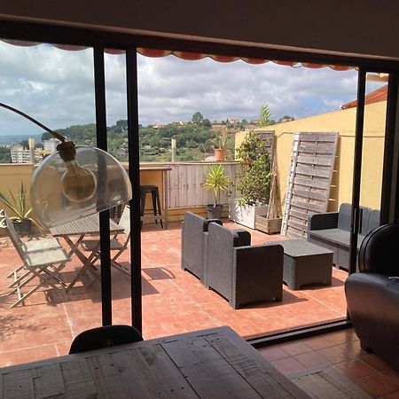 T2 Traversant Avec Une Grande Terrasse Et Piscine Cagnes-sur-Mer Exteriör bild