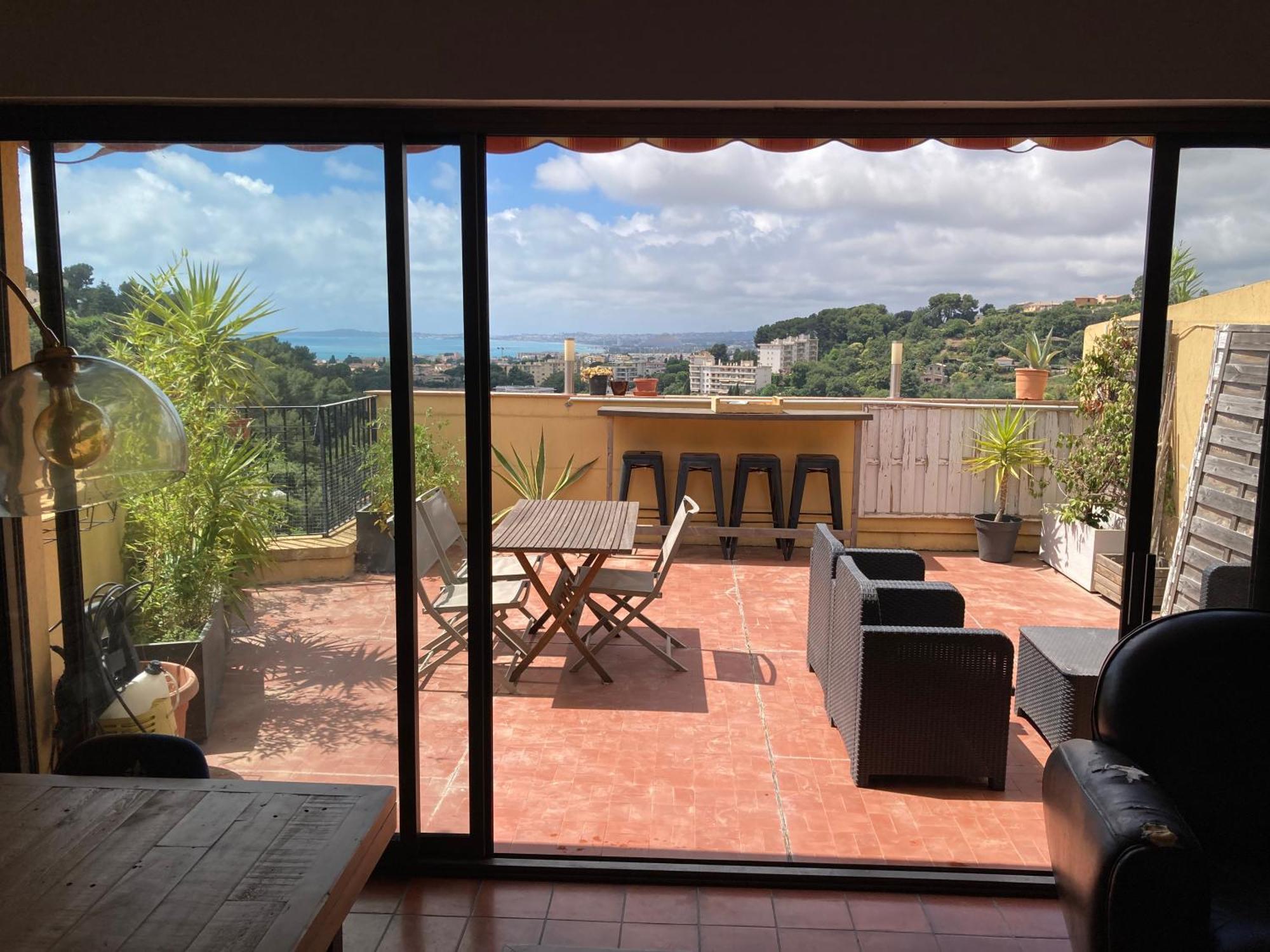 T2 Traversant Avec Une Grande Terrasse Et Piscine Cagnes-sur-Mer Exteriör bild